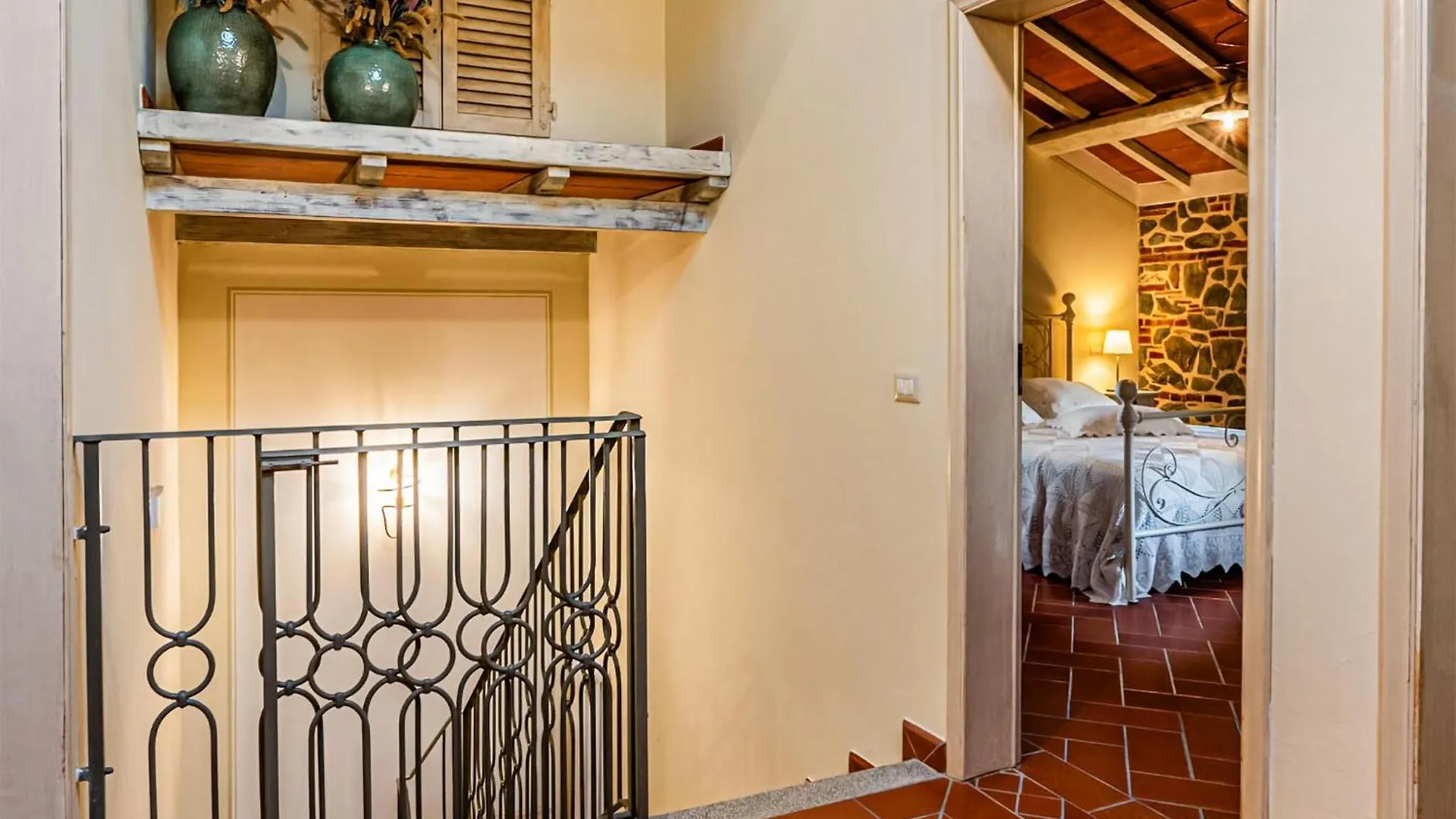 Country House Il Carraio Orentano 0*,  Italy