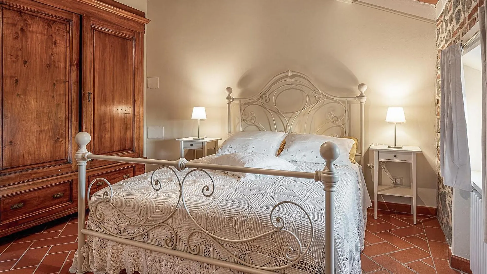 Country House Il Carraio Orentano Italy